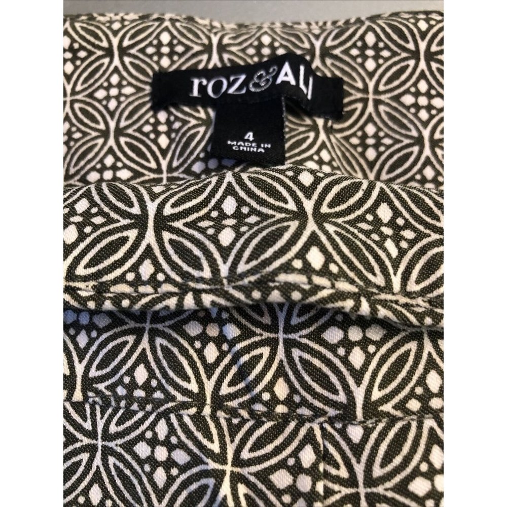 RozAli Woman’s Dress Pants Size 4 - Picture 3 of 16